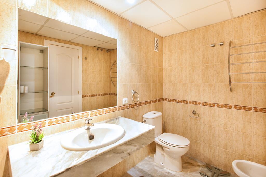 2035-Lovely 1 Bedrooms Sea View Apartment Манилва Екстериор снимка
